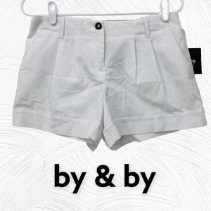 ❤️‍🔥 (5/20) By & By White Shorts Size 9